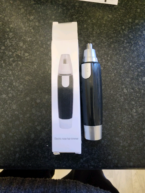 Nose hair Trimmer, battery operated. Brand new 