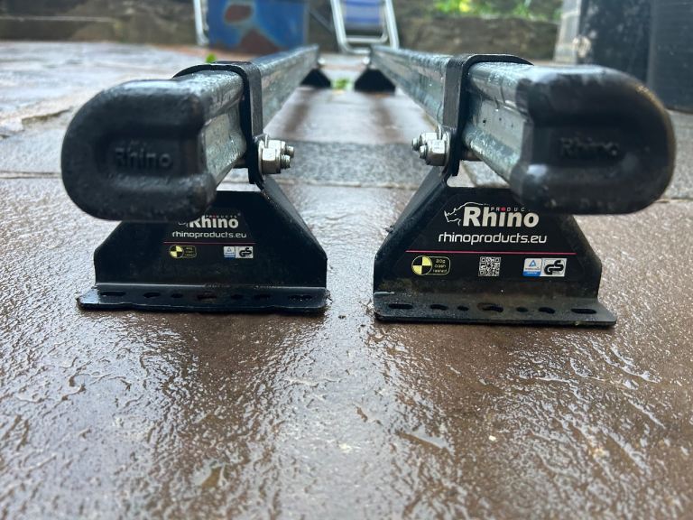 Rhino roof bars