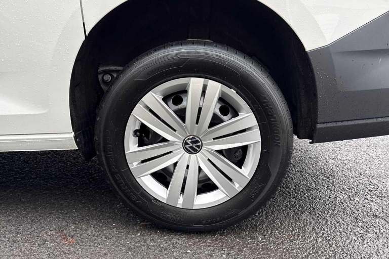 2025 Volkswagen Caddy Maxi C20 Caddy Cargo Commerce Maxi 102 PS 2.0 TDI 6sp Manual Van DIESEL Manual