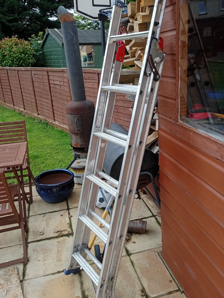 Step ladders 