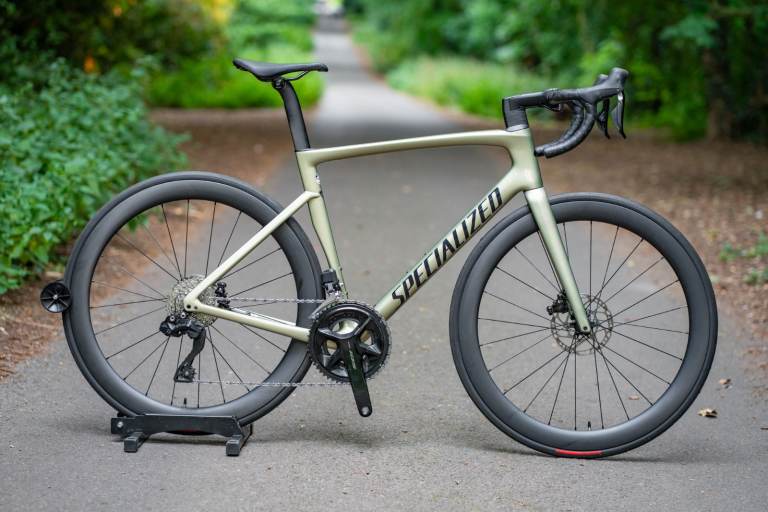 Specialized Tarmac SL7 105 Di2 Disc Carbon Road Bike 56cm Large Carbon Wheels