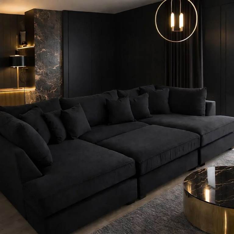 Brand new luxury cinema u shape 4 piece available in a variety of colours 