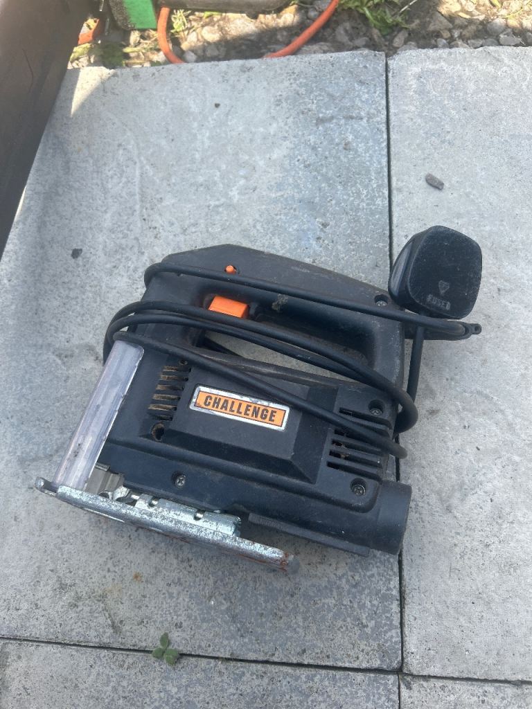 Challenge jig saw