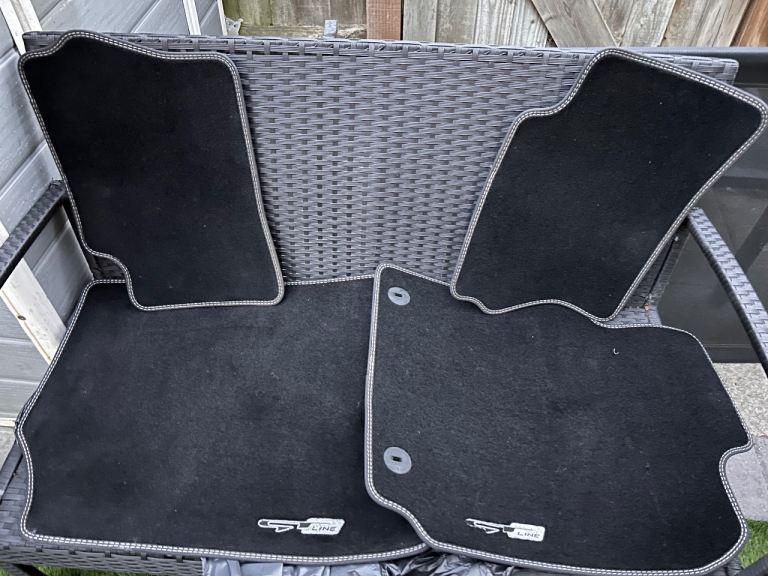 KIA Picanto Gt Line Genuine Car Mats full set like New