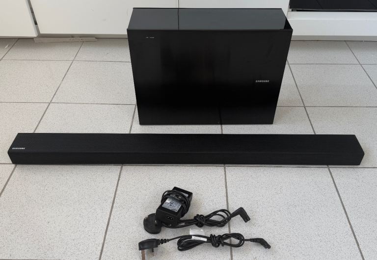 Samsung HW-K650 Soundbar & Subwoofer