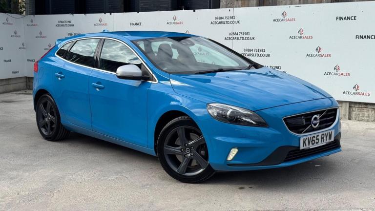 2015 Volvo V40 2.0 D3 R-Design Lux Nav Auto Euro 6 (s/s) 5dr HATCHBACK Diesel Automatic