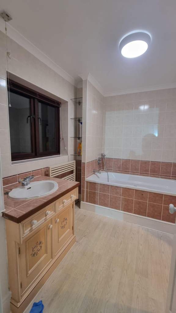 Huge en suite double room to rent