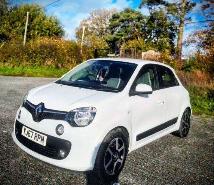Renault, TWINGO, Hatchback, 2018, Manual, 999 (cc), 5 doors
