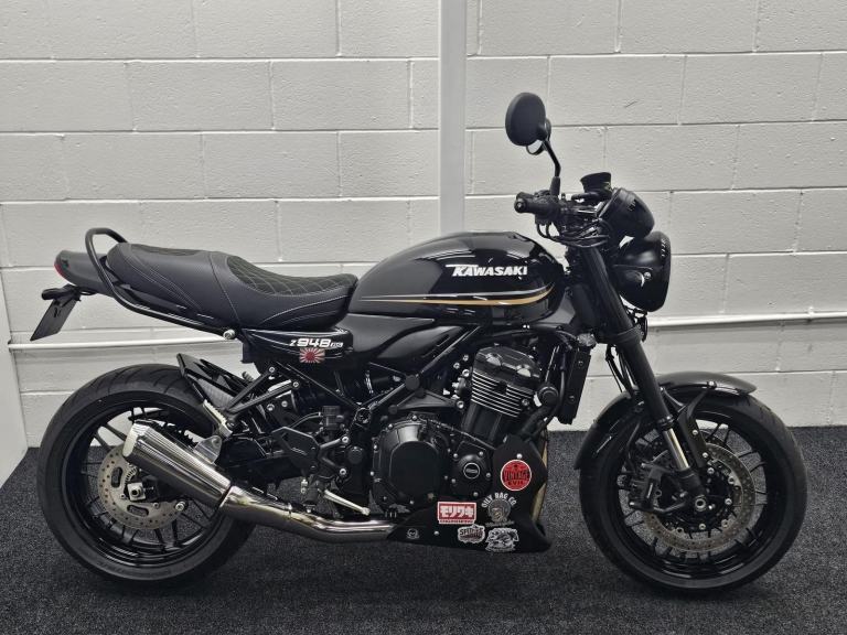 KAWASAKI Z900RS ** CRASH PROTECTORS - REAR HUGGER - AUGUST 25 MOT **