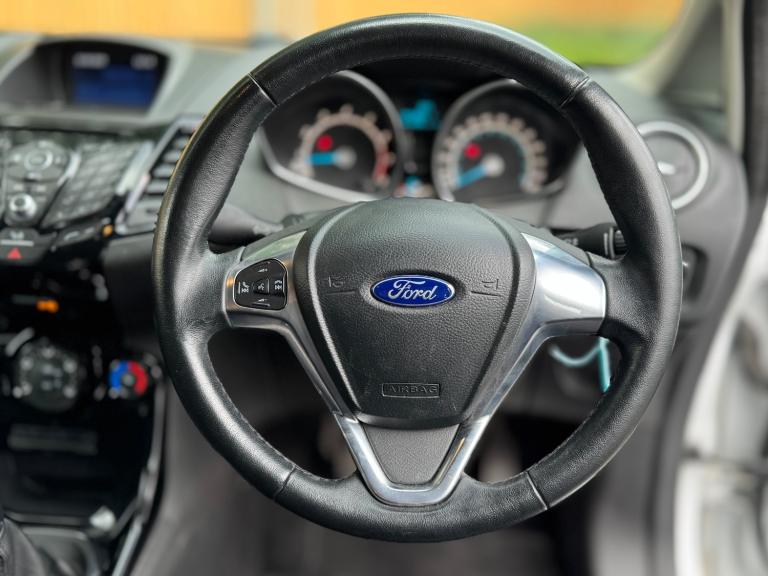 2016 Ford Fiesta 1.25 82 Zetec 5dr HATCHBACK Petrol Manual