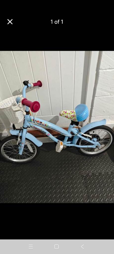 Girls bike