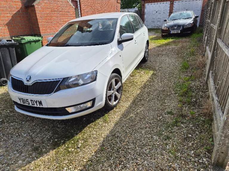 Skoda, RAPID SPACEBACK, Hatchback, 2015, Manual, 1598 (cc), 5 doors