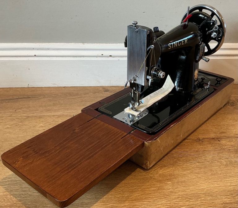 Singer 99K MK2 Electric Sewing Machine - Pre-Owned - SERVICED - WARRANTY - UK Deliver