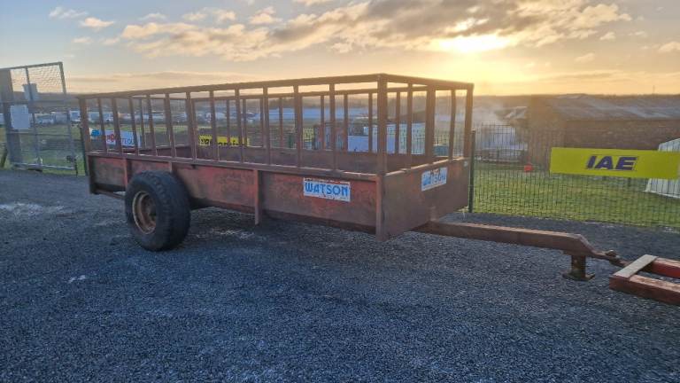 Tractor watson cattle feed trailer 