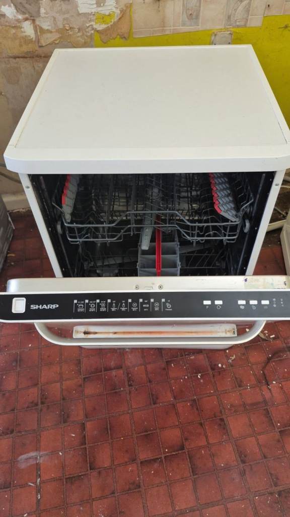 Sharp Dishwasher