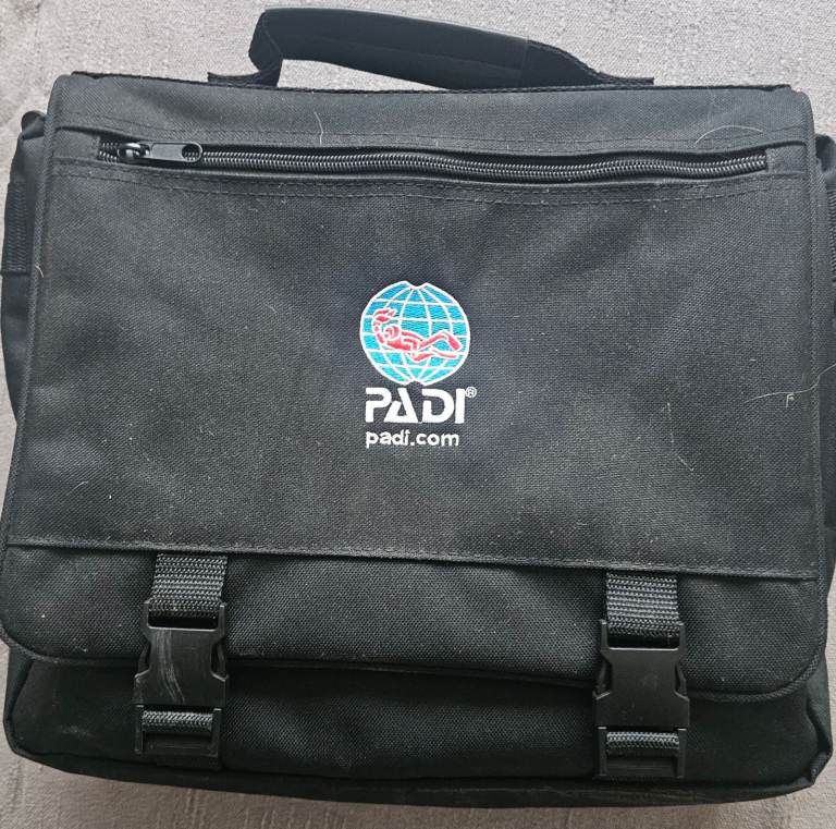 Padi Pro Divemaster programme course book