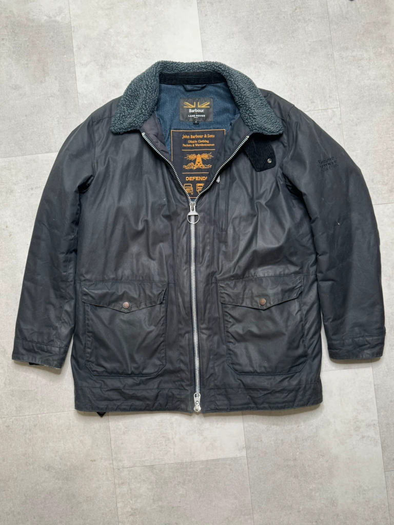 Men’s Barbour x Land Rover Defender Waxed Jacket Black Size L