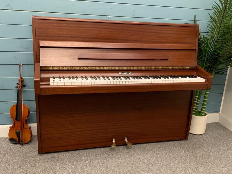 🎵🎹 QUALITY KNIGHT K10 UPRIGHT PIANO **TUNED/SERVICED/WARRANTY**🎹 🎵
