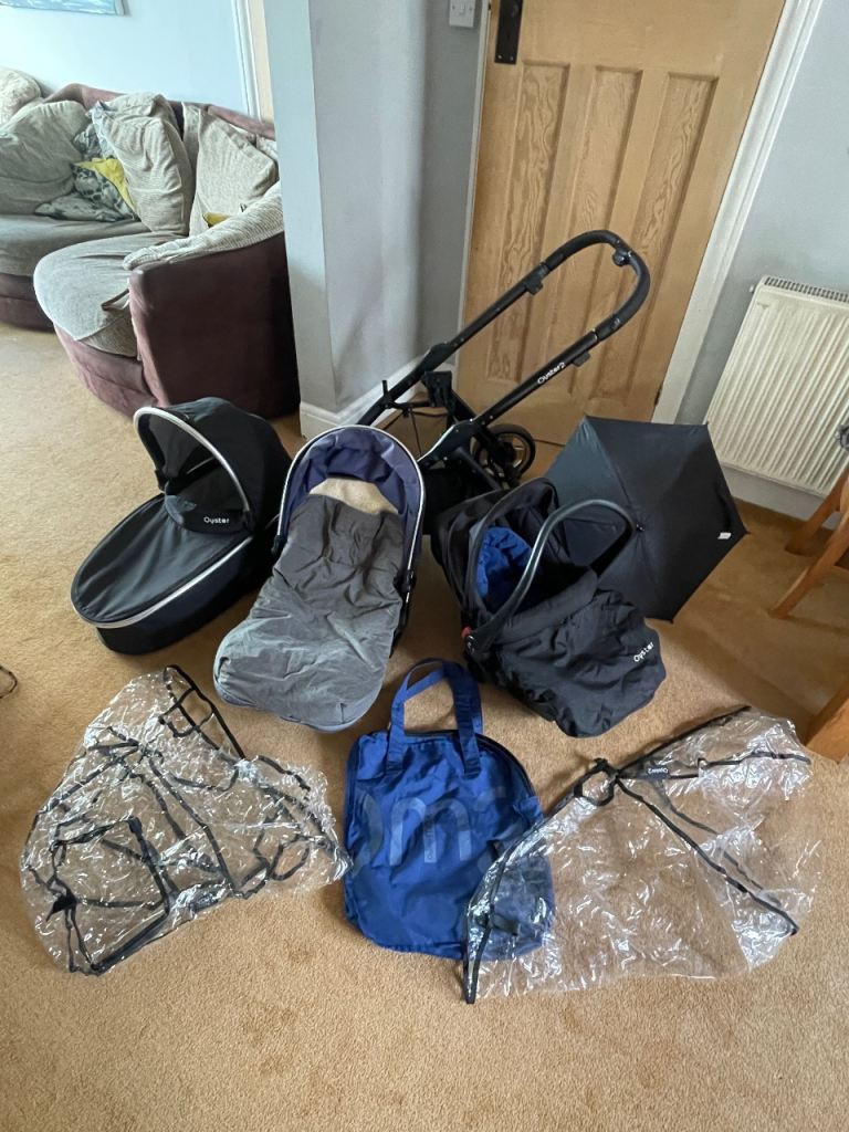 Oyster 2 Pram Buggy Stroller Cot Car Seat Travel System Plus Umbrella & Seat Mirror