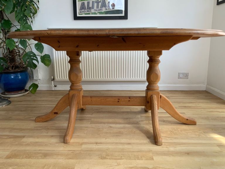 8 Seater Extending Pine Dining Table