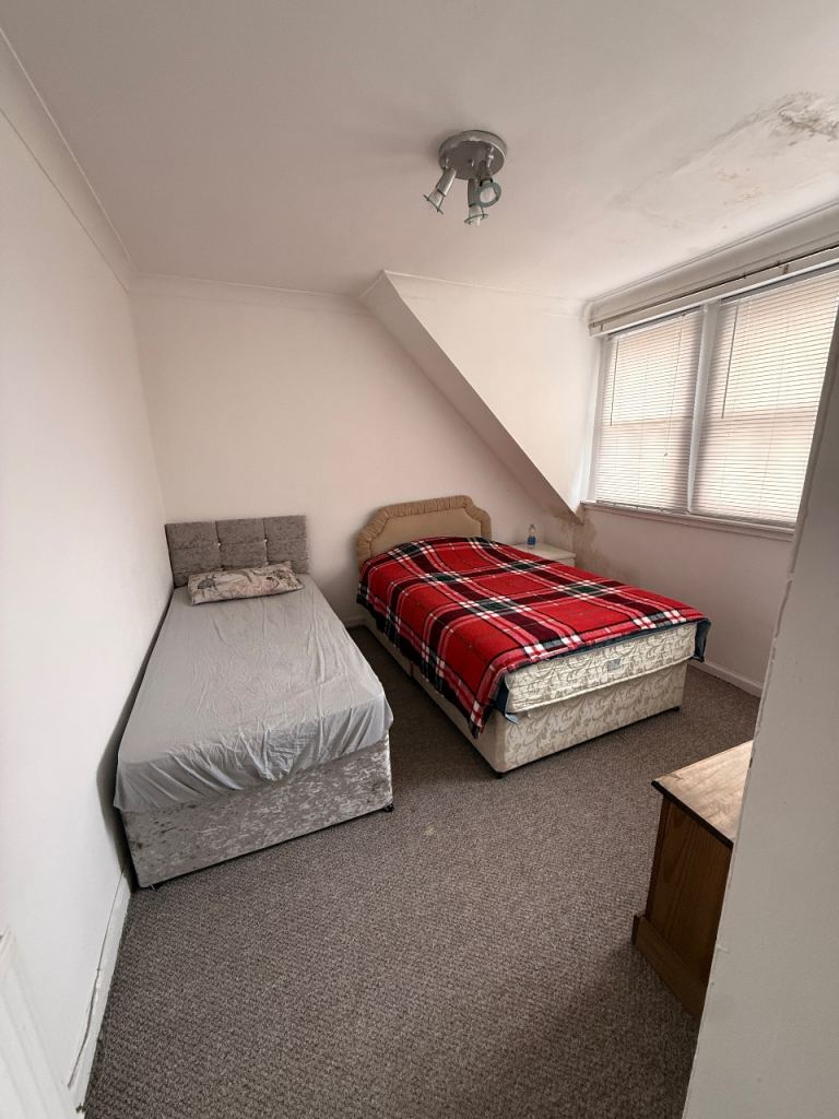 Room to rent 