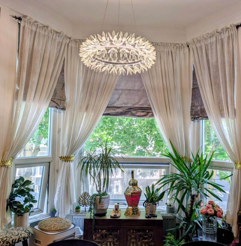 Modern White Chandelier Ceiling Light – Good Condition