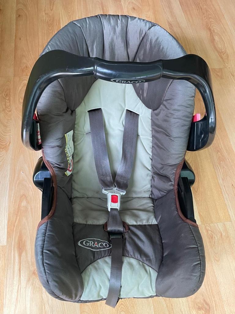 Graco Baby Car Seat – Grey, Good Condition