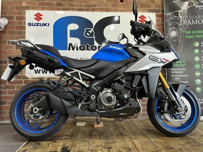 Suzuki GSX-S1000GX+ , Triton Blue with Panniers