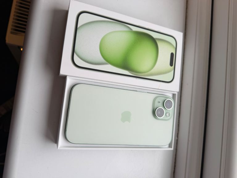 Apple iPhone 15 128GB – Unlocked Green, As Good As New