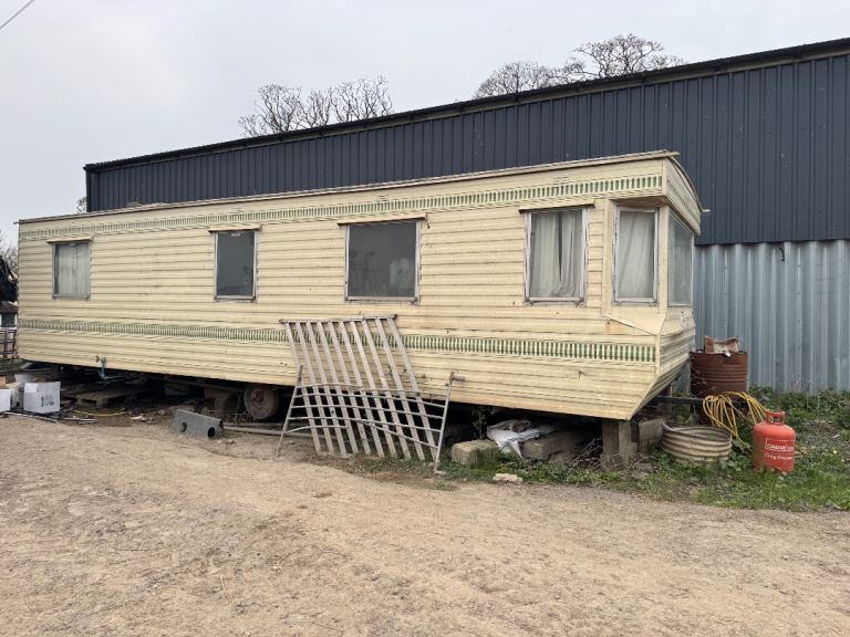 30ft static caravan mobile home ( site office storage garden house self build project )