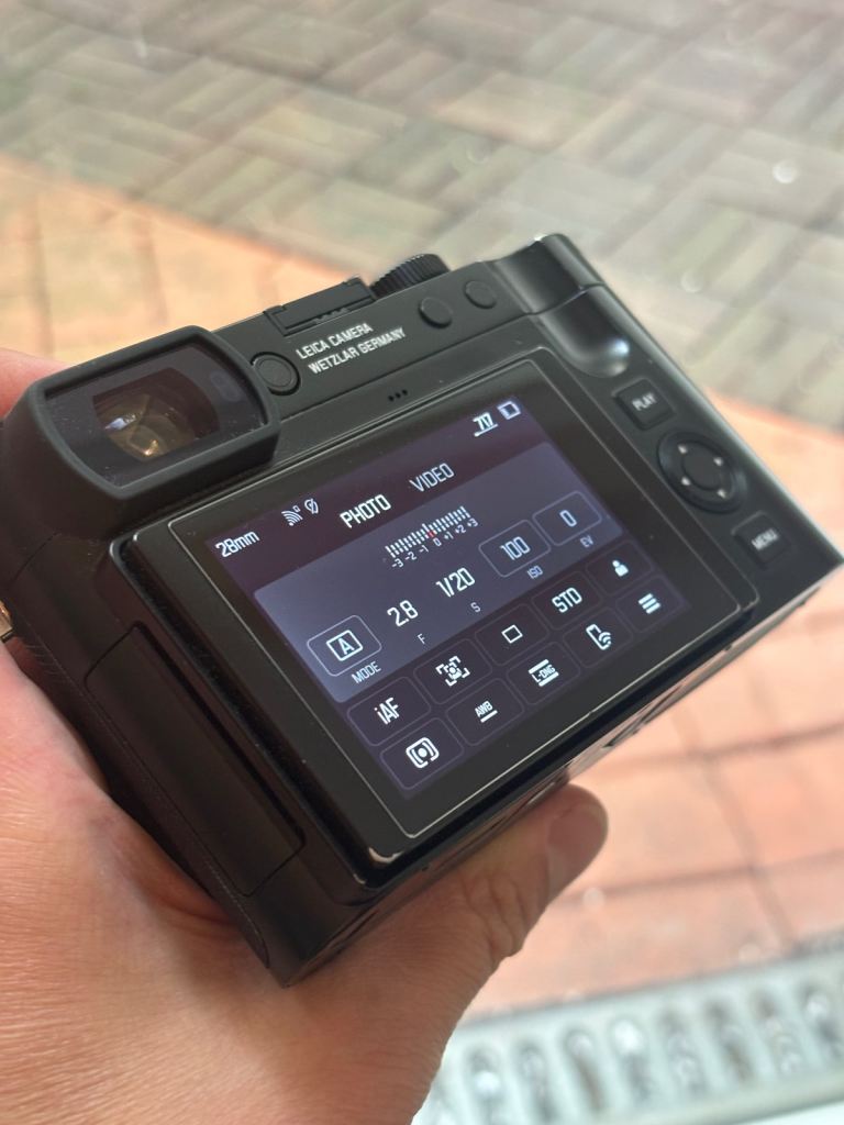 Leica Q3 Summilux 28mm f/1.7 ASPH