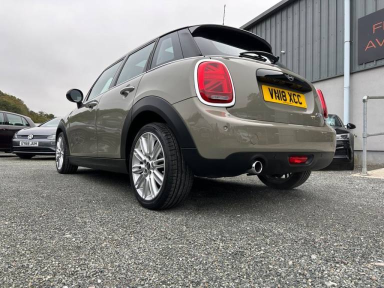 2018 MINI Hatch 1.5 Cooper Hatchback 5dr Petrol Manual Euro 6 (s/s) (136 ps) Hatchback Petrol Manual