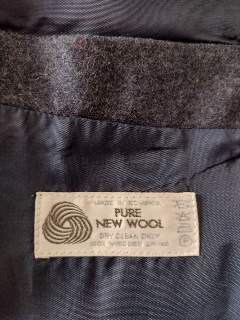 As New/Dry Cleaned! Burton Bluey Grey Wool Suit, chest 40 inch, waist 36 inch, leg 29 inch see below