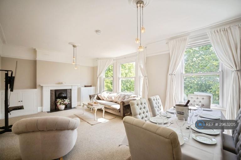 3 bedroom flat in St. Johns Road, Tunbridge Wells, TN4 (3 bed) (#2963205)