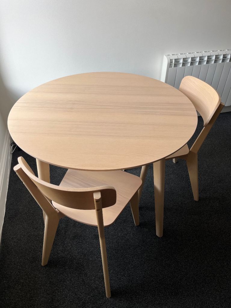 Round Ash Veneer Dining Table and Chairs 