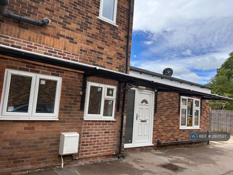 2 bedroom flat in High Street Soham, Ely, CB7 (2 bed) (#2931527)