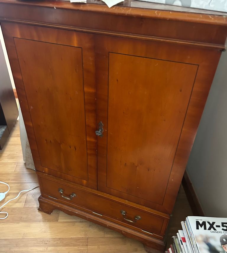 Solid Walnut Drinkd Cabinet 