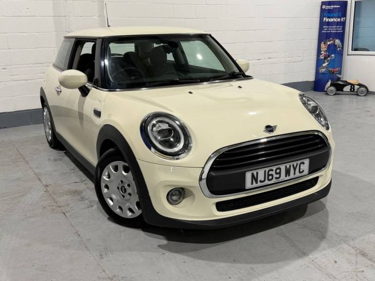 2019 MINI Hatch 1.5 One Classic Hatchback 3dr Petrol Manual Euro 6 (s/s) (102 ps) Hatchback Petro...