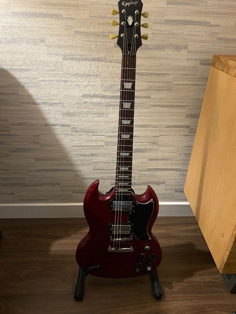 Lovely Korean Epiphone SG in cherry red