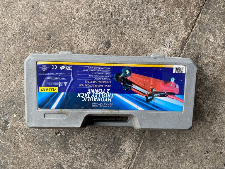 Hydraulic Trolley 2 Tonne Jack.