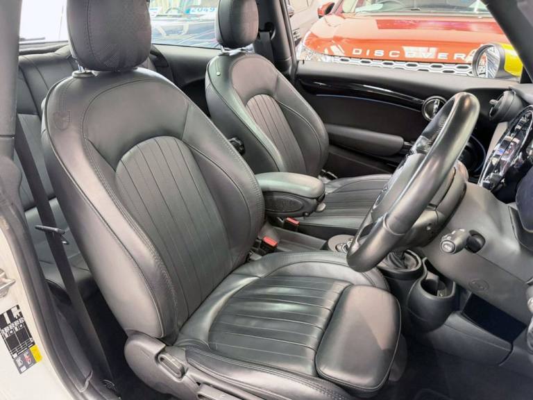 2021 MINI Electric Hatch Cooper SE 32.6kWh Level 3 Hatchback 3dr Electric Auto (184 ps) Hatchback...