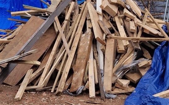 Mix wood , mix  pallets ,Pallet ash for composting 