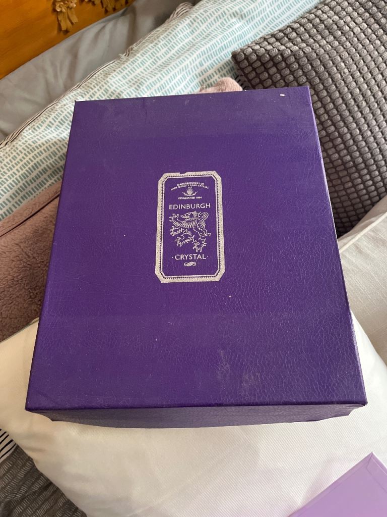 Edinburgh Crystal boxed set of 6 Pattern Wine Glasses