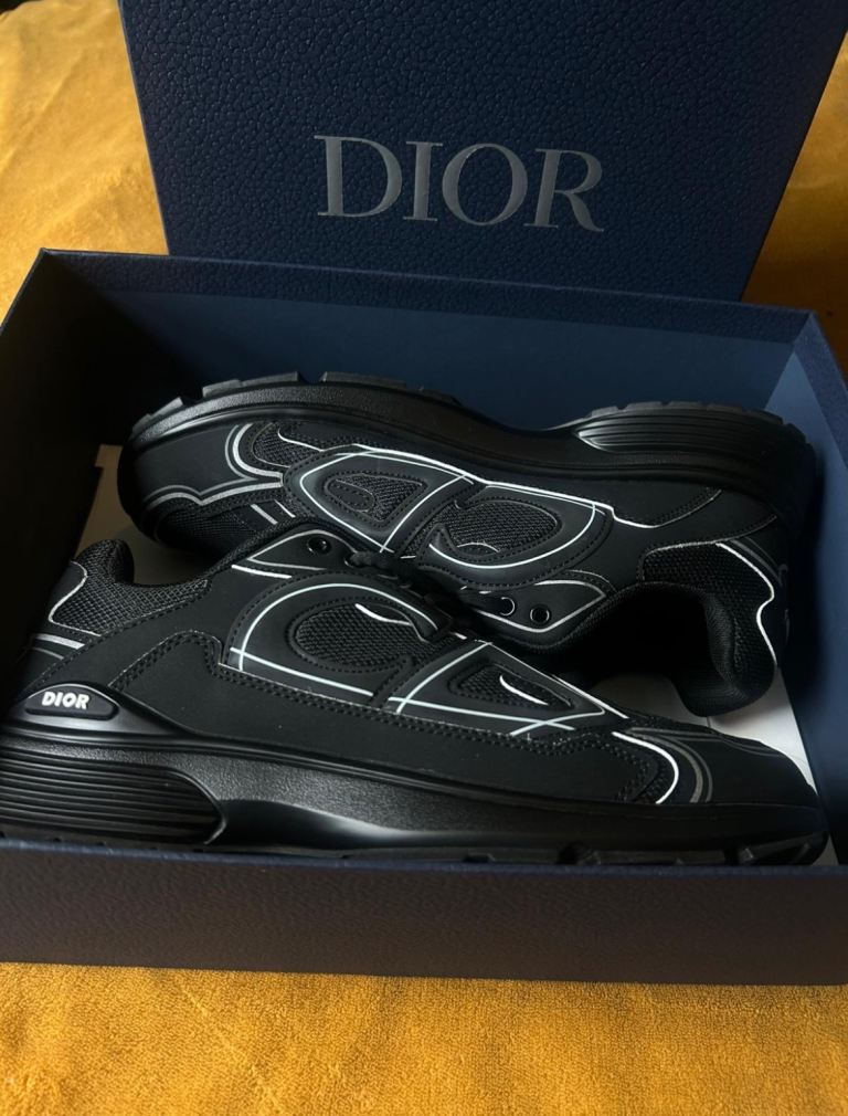 Black Dior B30s
