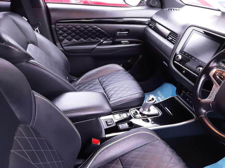 2020 Mitsubishi Outlander 2.4 PHEV Exceed 5dr Auto ESTATE PETROL/ELECTRIC Automatic