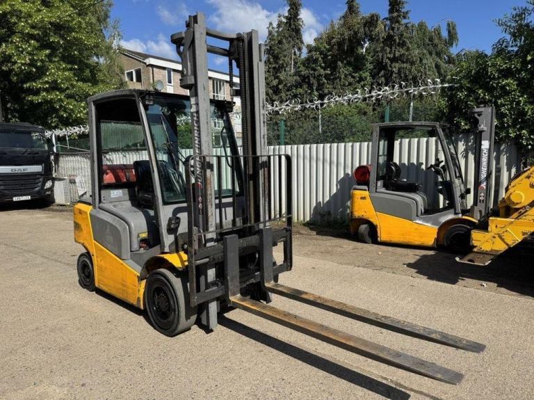 2017 JUNGHEINRICH TFG 425 FORKLIFT