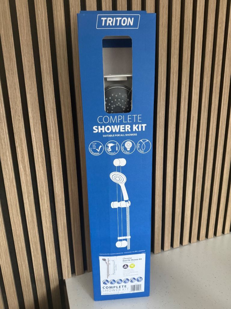 Triton complete shower head 