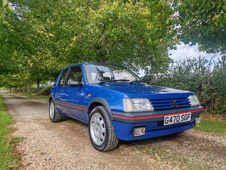 Peugeot, 205 GTI Limited Edition fully restored.