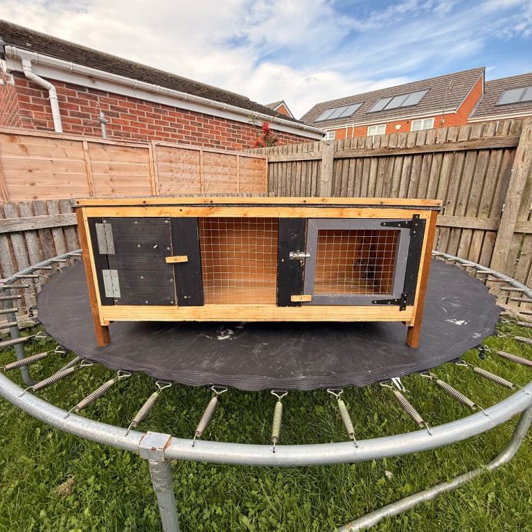 Wooden Pet Hutch felt roof
