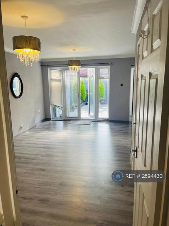3 bedroom house in Earl Spencer Court, Peterborough, PE2 (3 bed) (#2894430)